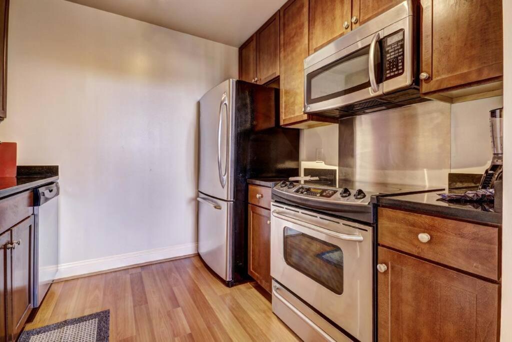 Harbor Apartments Free Indoor Parking بالتيمور المظهر الخارجي الصورة